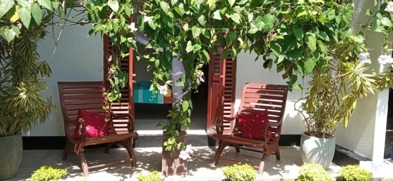 Bed and Breakfast Mandara Rest Hikkaduwa Zewnętrze zdjęcie
